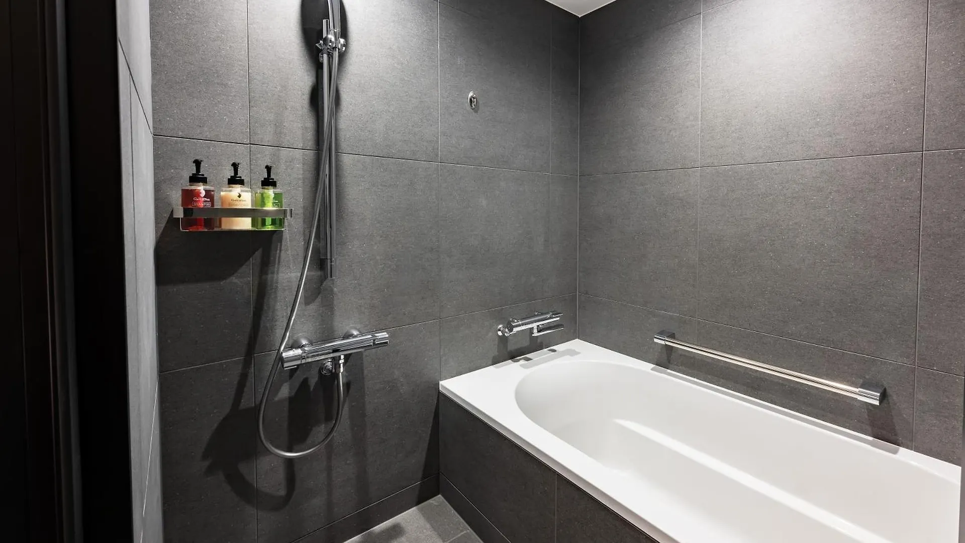 ****  Hotel Hankyu Gran Respire Osaka Japan